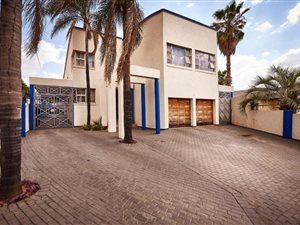 4 Bed House in Marlboro Gardens