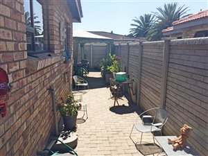 3 Bed Townhouse in Vanderbijlpark SW2