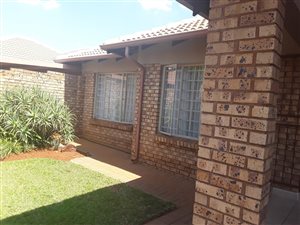 2 Bed Apartment in Sinoville