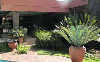 4 Bedroom House in Erasmusrand