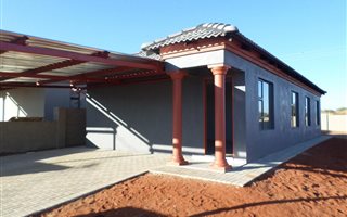 3 Bedroom Townhouse in Mohadin