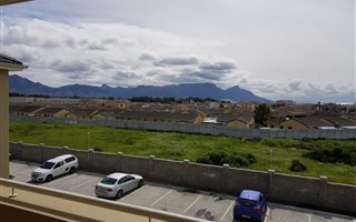 2 Bedroom Apartment in Costa Da Gama
