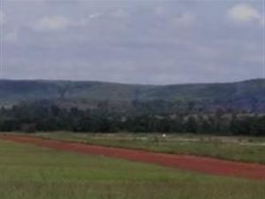 125 ha Land available in Raslouw