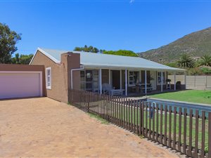 3 Bedroom House in Sunnydale