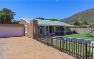 3 Bedroom House in Sunnydale