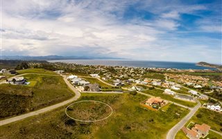 1034 m² Land available in Whale Rock