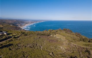 3.4 ha Land available in Victoria Bay