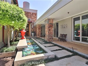 5 Bed House in Southdowns Estate