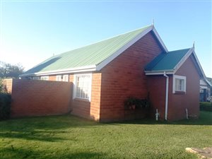 3 Bed House in Hayfields