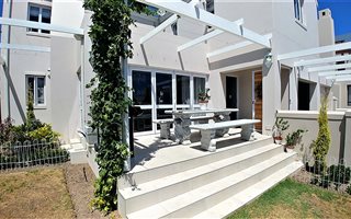3 Bedroom House in Jamestown