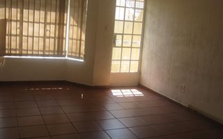 2 Bedroom Townhouse in Norkem Park
