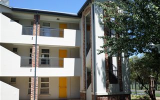 2 Bedroom Apartment in Mooivallei Park