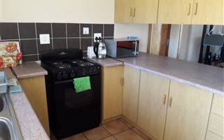 2 Bedroom Townhouse in Roylglen Gardens