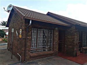 3 Bed House in Laudium