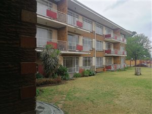 1 Bed Apartment in Westdene