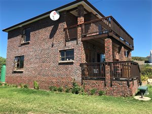 3 Bed House in Klein Brak River