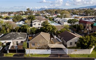 3 Bedroom House in Claremont
