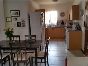 2 Bed Flat in Riviera