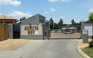 2 Bedroom Apartment in Wilgeheuwel