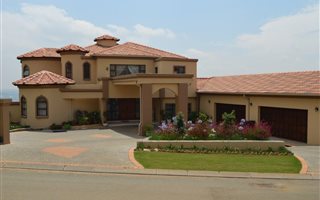 4 Bedroom House in Meyersdal Eco Estate