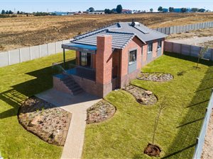4 Bed House in Roodepoort Central