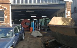 1250 m² Commercial space in Jacobs