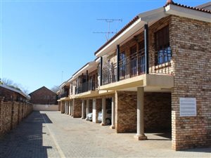 3 Bed Duplex in Die Bult