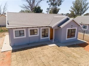 3 Bed House in Bloemspruit