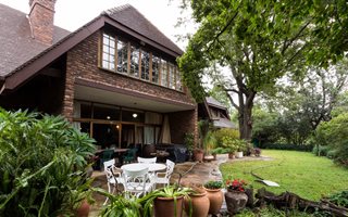6 Bedroom House in Kyalami AH