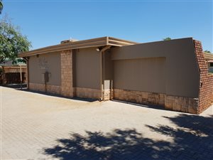 500 m² Office Space in Lyttelton Manor