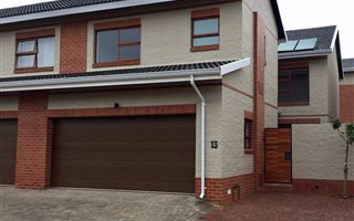 3 Bedroom Cluster in Country View Estate