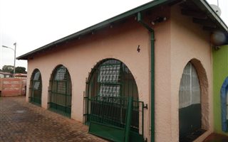 2 Bedroom Garden Cottage in Delarey
