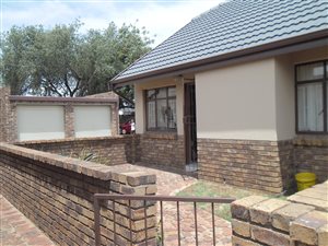 2 Bed House in Bonaero Park