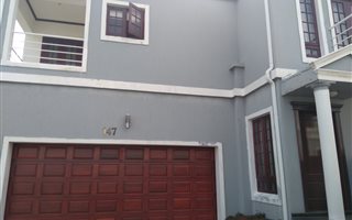 3 Bedroom House in Carlswald Estate