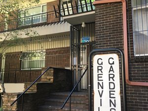 2 Bedroom Apartment in Rosebank