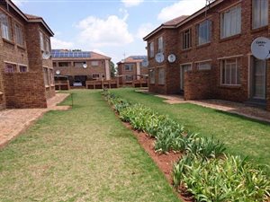 2 Bed Apartment in Krugersrus