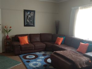4 Bed House in Crown Gardens