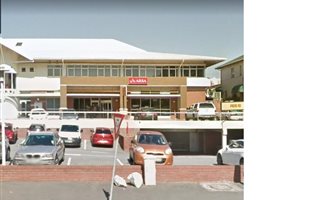 159 m² Retail Space in Vincent