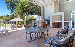 5 Bedroom House in Constantia Upper