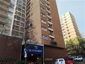 2 Bed Apartment in Joubert Park