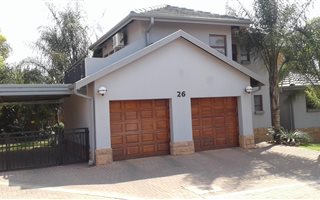 3 Bedroom House in Montana Park