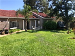4 Bed House in Monument Heights
