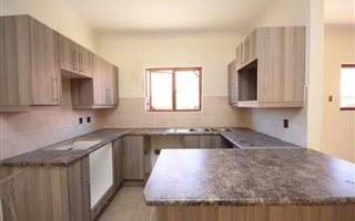 2 Bedroom Simplex in Randpark Ridge