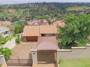 3 Bedroom House in Noordheuwel