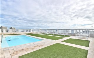 2 Bedroom Apartment in Three Anchor Bay