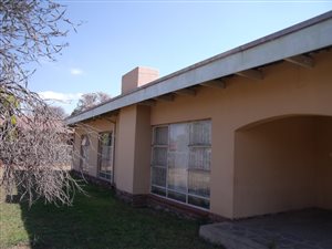 5 Bed House in Barry Hertzog Park