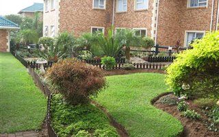 4 Bedroom Apartment in Trafalgar