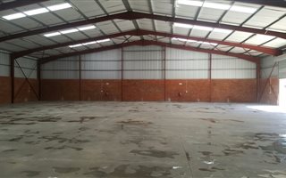 900 m² Industrial space in Mossel Bay Central