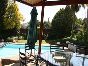 5 Bed House in Rozendal