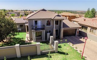 4 Bedroom House in Amberfield